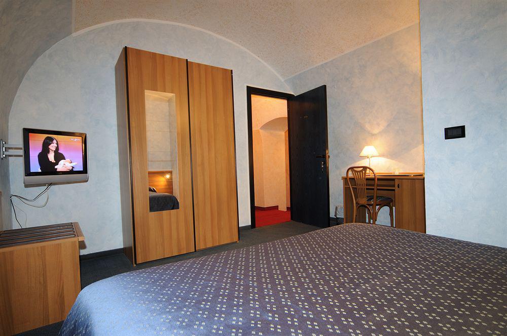 Hotel Europa Genoa Phòng bức ảnh